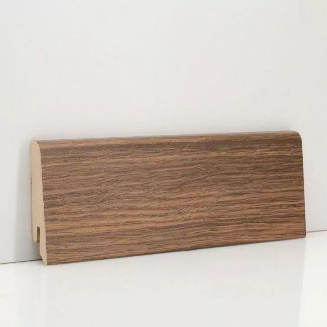 Плинтус напольный  L421 (10-010-00387)