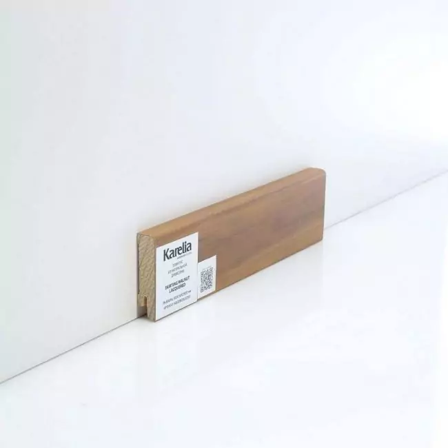 Плинтус напольный  Орех Lacquered (10-010-01447)
