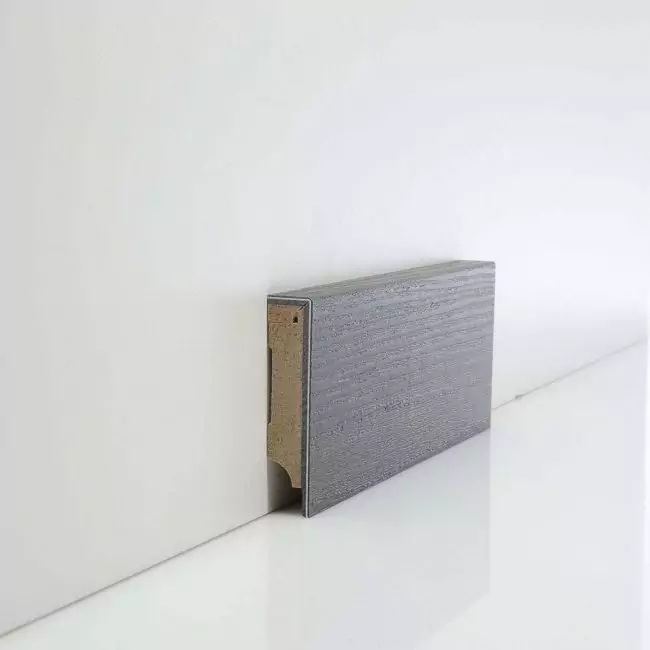 Плинтус напольный  24984 (10-010-04642)