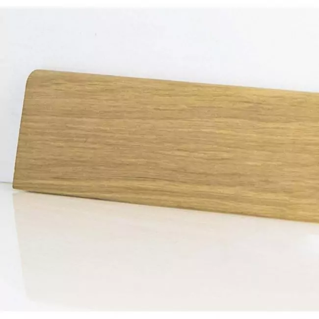 Плинтус напольный  Дуб Без Покрытия Шпонированный Прямой Со Скосом 58 (10-100-00810)