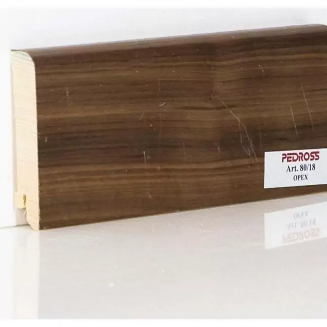 Плинтус напольный  Орех Шпонированный Прямой 80х18 (10-100-00785)