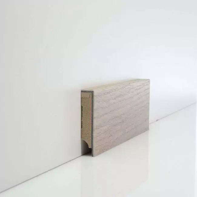 Плинтус напольный  58346 (10-010-04666)