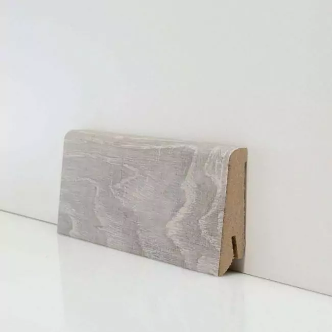 Плинтус напольный  L386 (10-010-00375)