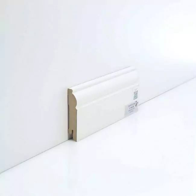 Плинтус напольный Universal Кремовый U 104-80 9010 (10-017-00011)