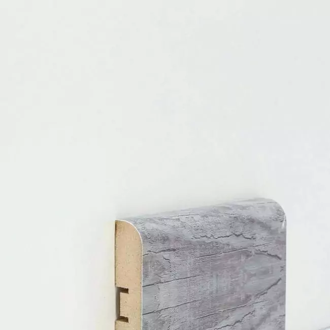 Плинтус напольный  Дуб Fleron (PL-E007-03)