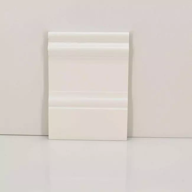 Плинтус напольный  17-136-16 (10-010-02263)