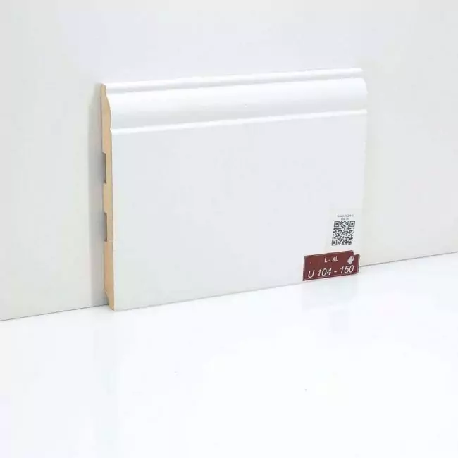 Плинтус напольный Universal Белый U 104-150 (10-017-30007)