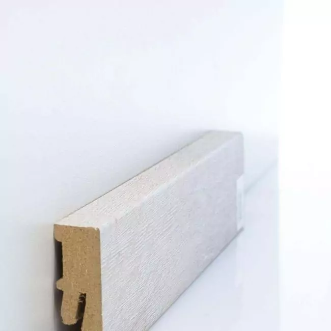 Плинтус напольный  Дуб Бари 67222 (10-100-00300)