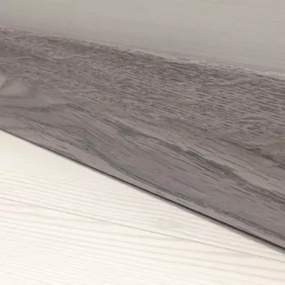 Плинтус напольный  Дуб 1058 Мдф 17х80мм (10-100-00195)