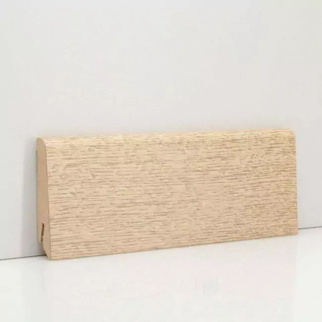 Плинтус напольный  L490 (10-010-00393)