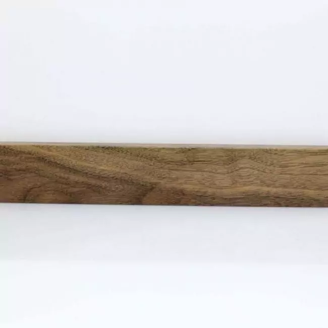 Плинтус напольный  Орех Вива 67372 (10-100-00355)