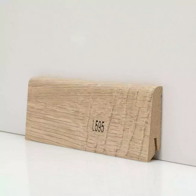 Плинтус напольный  L595 (10-010-00342)