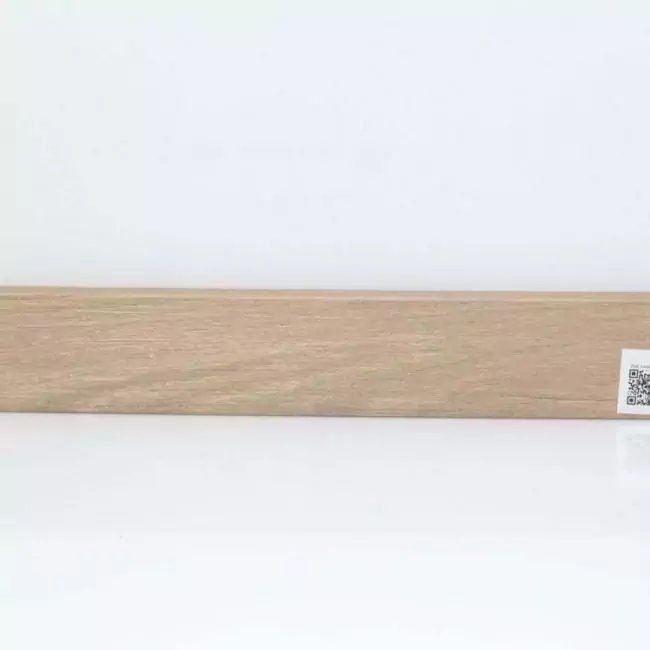 Плинтус напольный  Дуб Амено 67263 (10-100-00297)