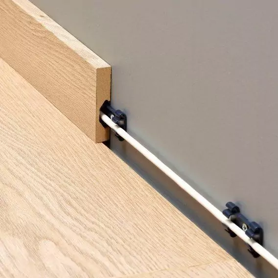 Плинтус напольный  Ламинированный 70 Мм (10-100-00072)