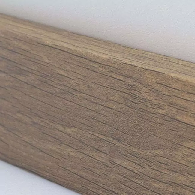 Плинтус напольный  Дуб Барк 67235 (10-100-00314)