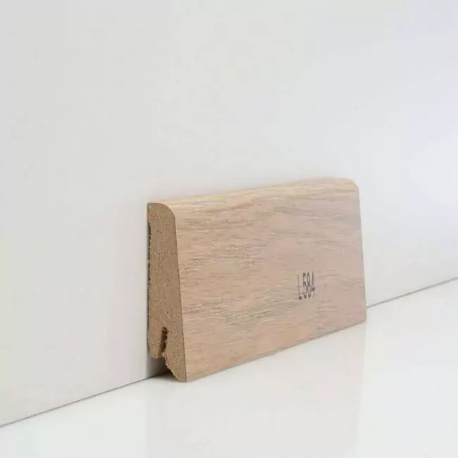 Плинтус напольный  L584 (10-010-00329)