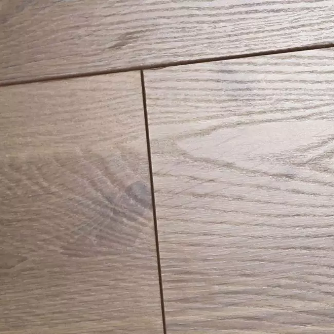 Ламинат Classic 1050v Дуб Темный 1475601 (25-001-00069)