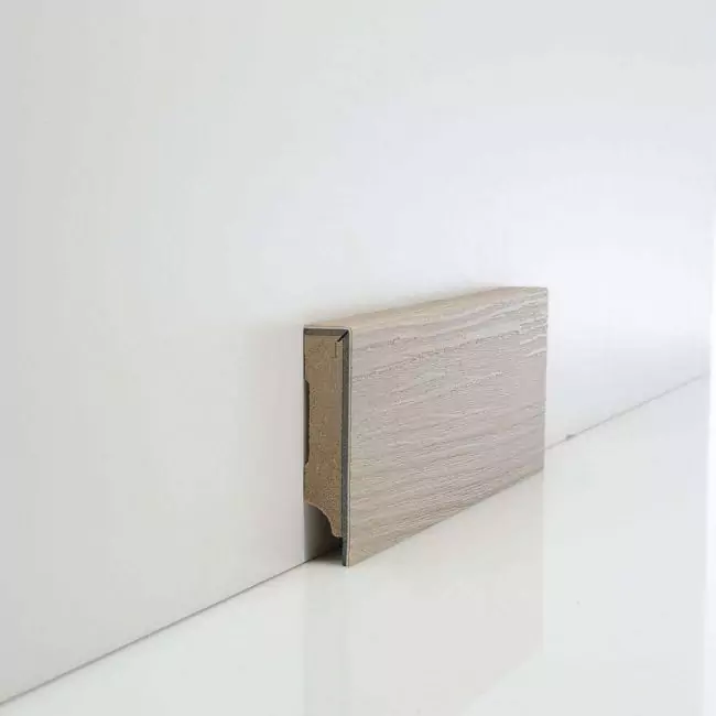 Плинтус напольный  24837 (10-010-04616)