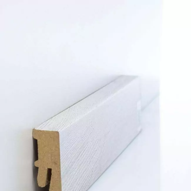 Плинтус напольный  Хэмлок Онтарио 67206 (10-100-00350)