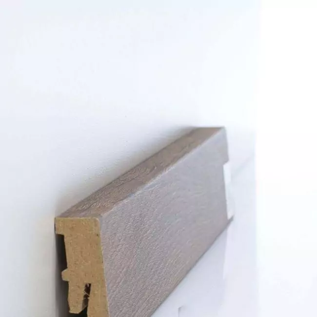 Плинтус напольный  Дуб Элеганс 67289 (10-100-00310)