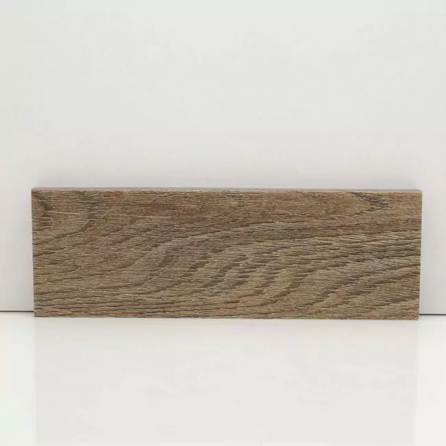 Плинтус напольный  24825 (10-010-04635)