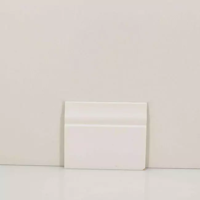 Плинтус напольный  04-083-10 (10-010-02251)