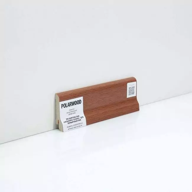 Плинтус напольный  Дуб Коньячный Лак (10-010-04436)