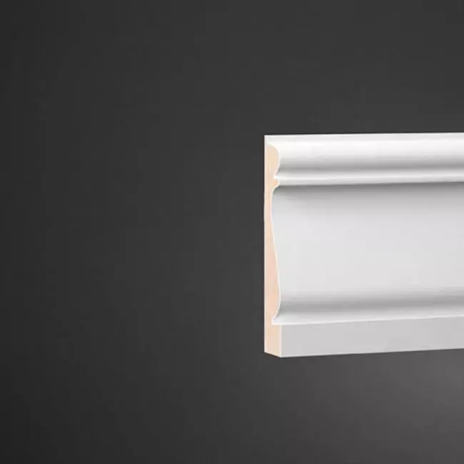 Плинтус напольный  Base 5573 (10-100-01260)