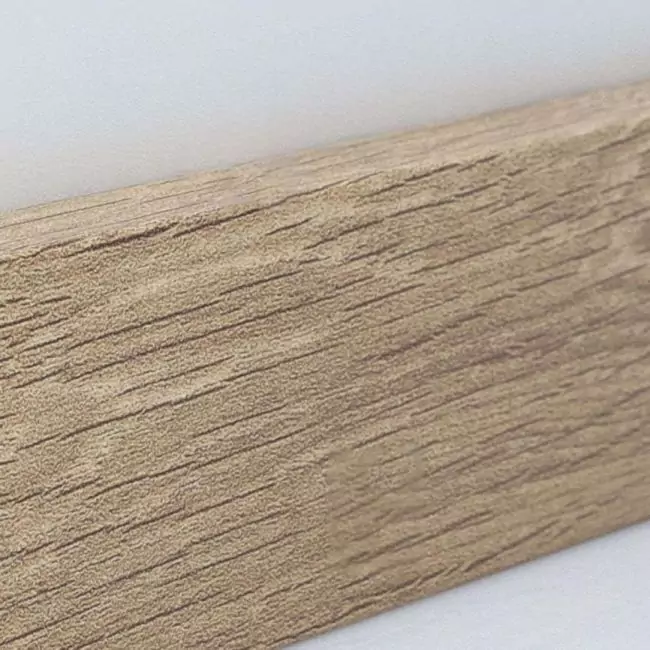 Плинтус напольный  Дуб Тру 67218 (10-100-00327)