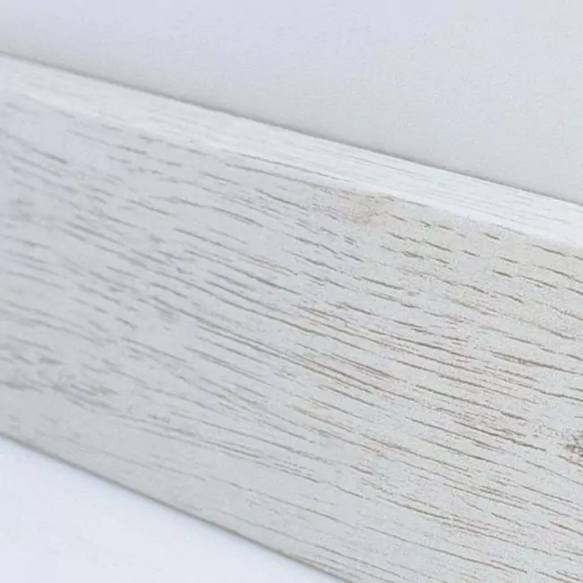 Плинтус напольный  Хикори Фресно 67203 (10-100-00356)