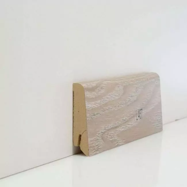 Плинтус напольный  L467 (10-010-00390)