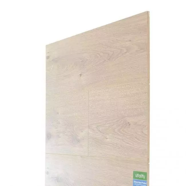 Ламинат Vitality Deluxe Aqua Protect Натуральный Лакированный Дуб Dev00378ap (61-001-00024)