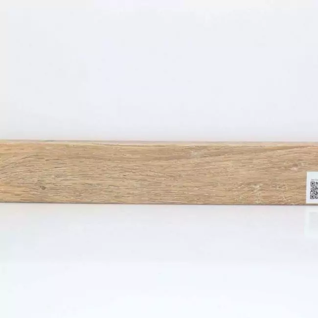 Плинтус напольный  Дуб Алиано 67233 (10-100-00306)
