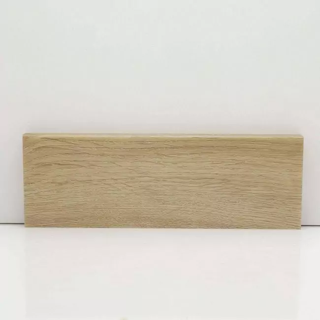 Плинтус напольный  24235 (10-010-04633)