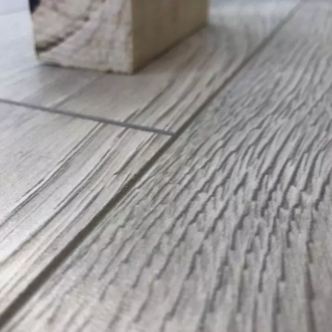 Ламинат Sunfloor 8/32v Дуб Лайн (10-009-01018)