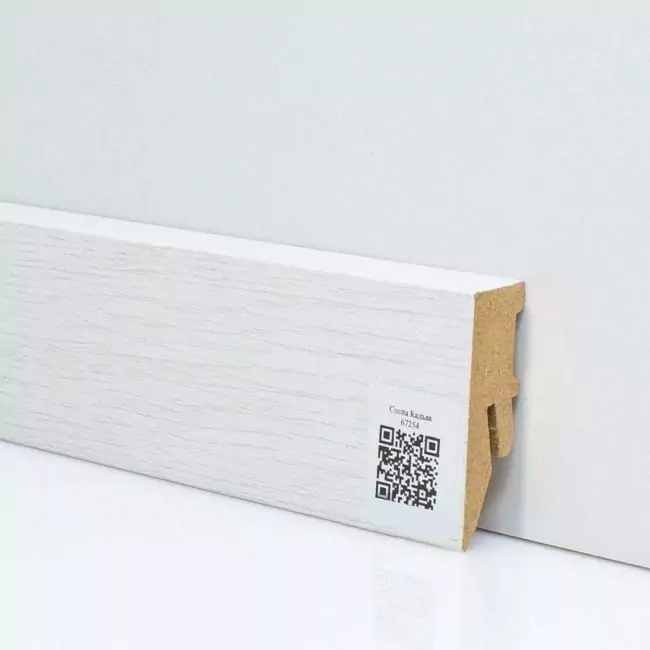 Плинтус напольный  Сосна Кадьяк 67254 (10-100-00296)