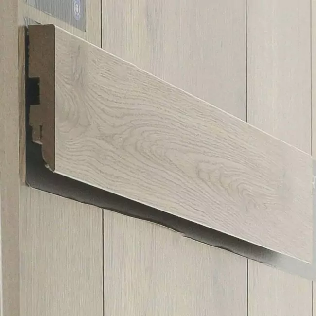 Плинтус напольный  Дуб Накуру (2223900)