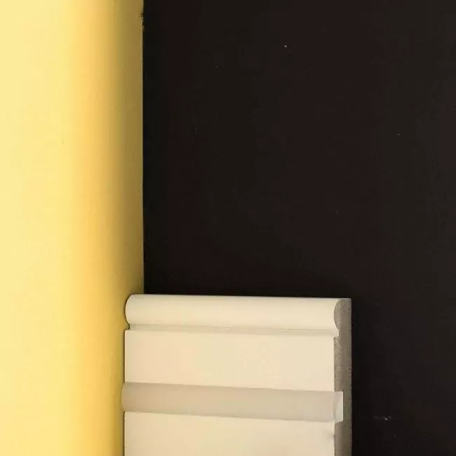 Плинтус напольный  Pn 030 Led (10-009-09751)