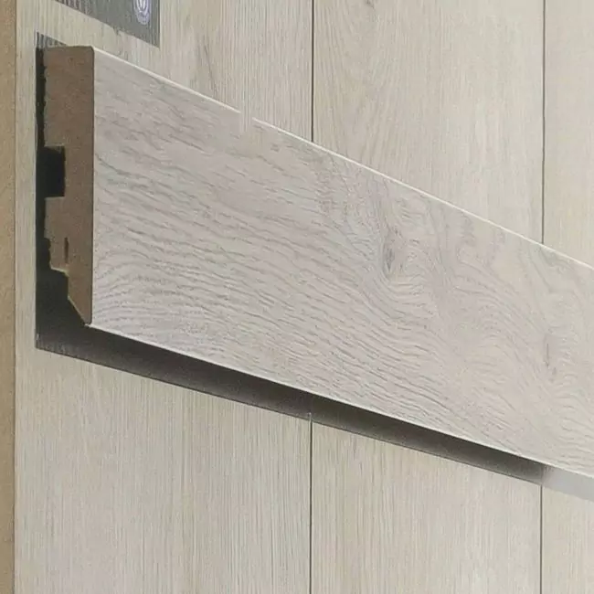 Плинтус напольный  Дуб Йеллоустоун (2223901)