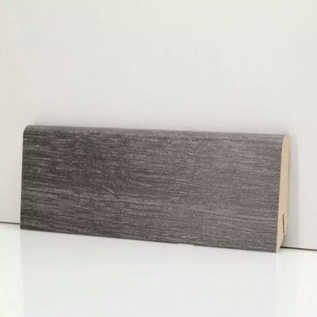 Плинтус напольный  L590 (10-010-00334)