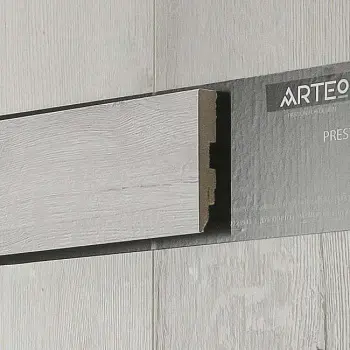 Плинтус напольный  Дуб Порто (2223943)