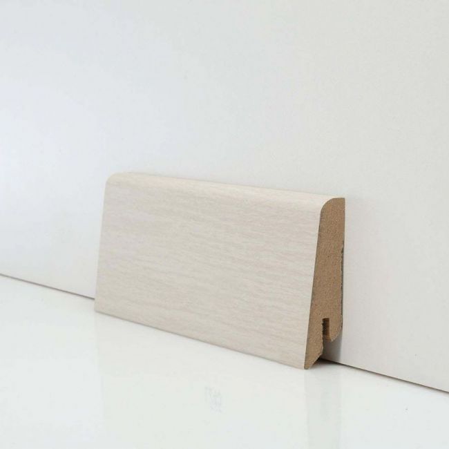 Плинтус напольный  L245 (10-010-00341)