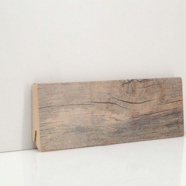 Плинтус напольный  L591 (10-010-00337)