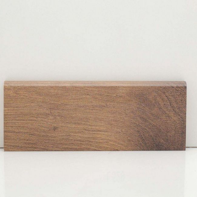 Плинтус напольный  L529 (10-010-00359)