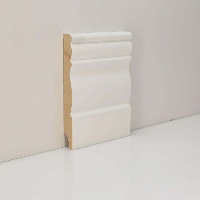 Плинтус напольный  24-136-16 (10-010-02270)