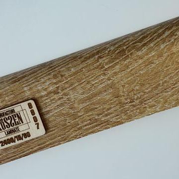Ламинат Classic Дуб Классик 8807 (33-001-00068)