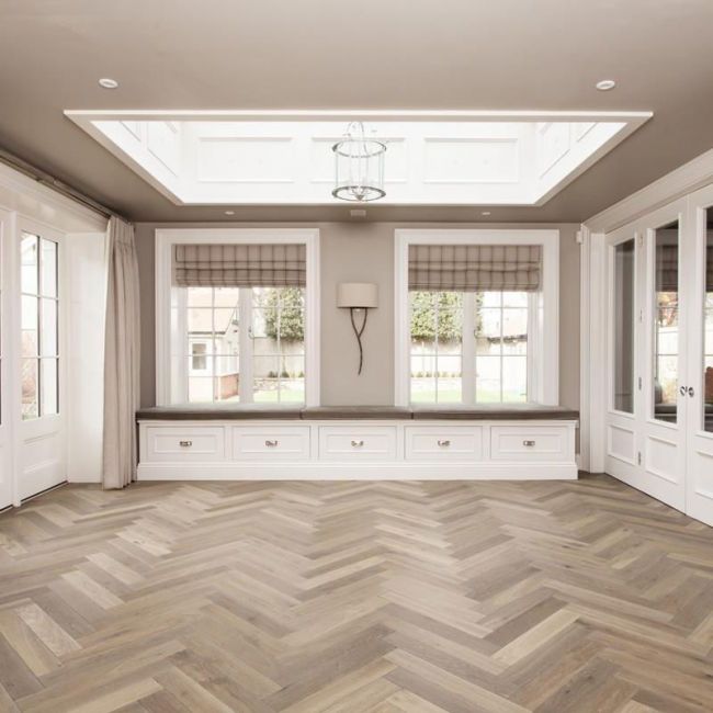 Паркет Ёлка Lago Дуб Resia (10-010-04200)