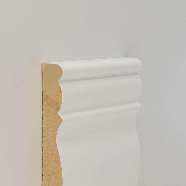 Плинтус напольный  24-136-16 (10-010-02270)