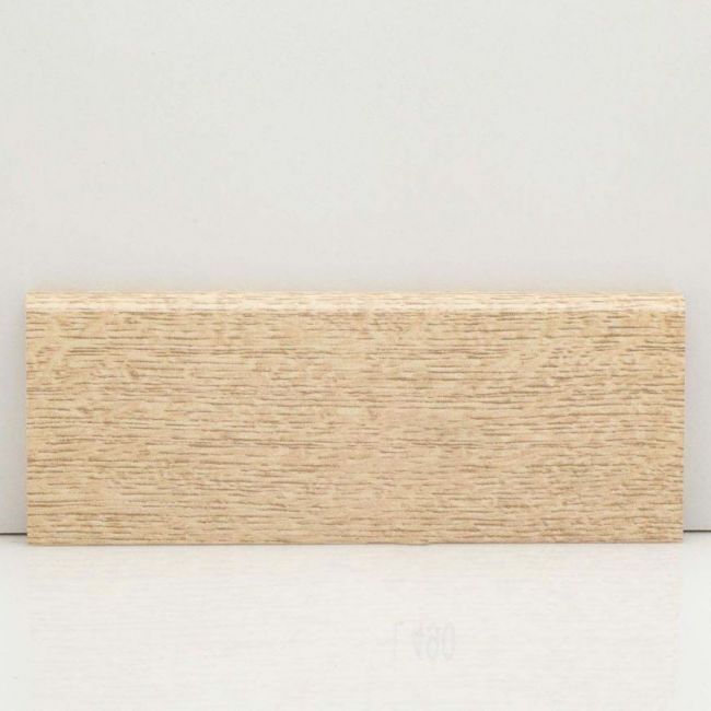 Плинтус напольный  L490 (10-010-00393)