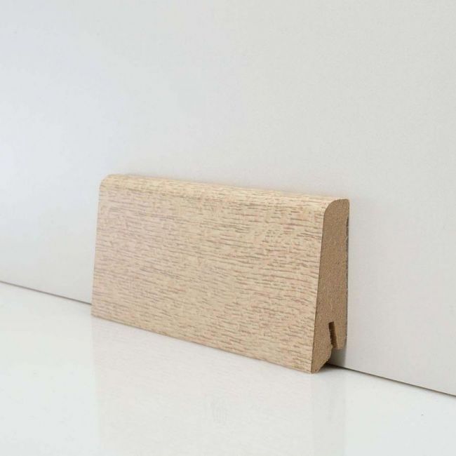 Плинтус напольный  L490 (10-010-00393)